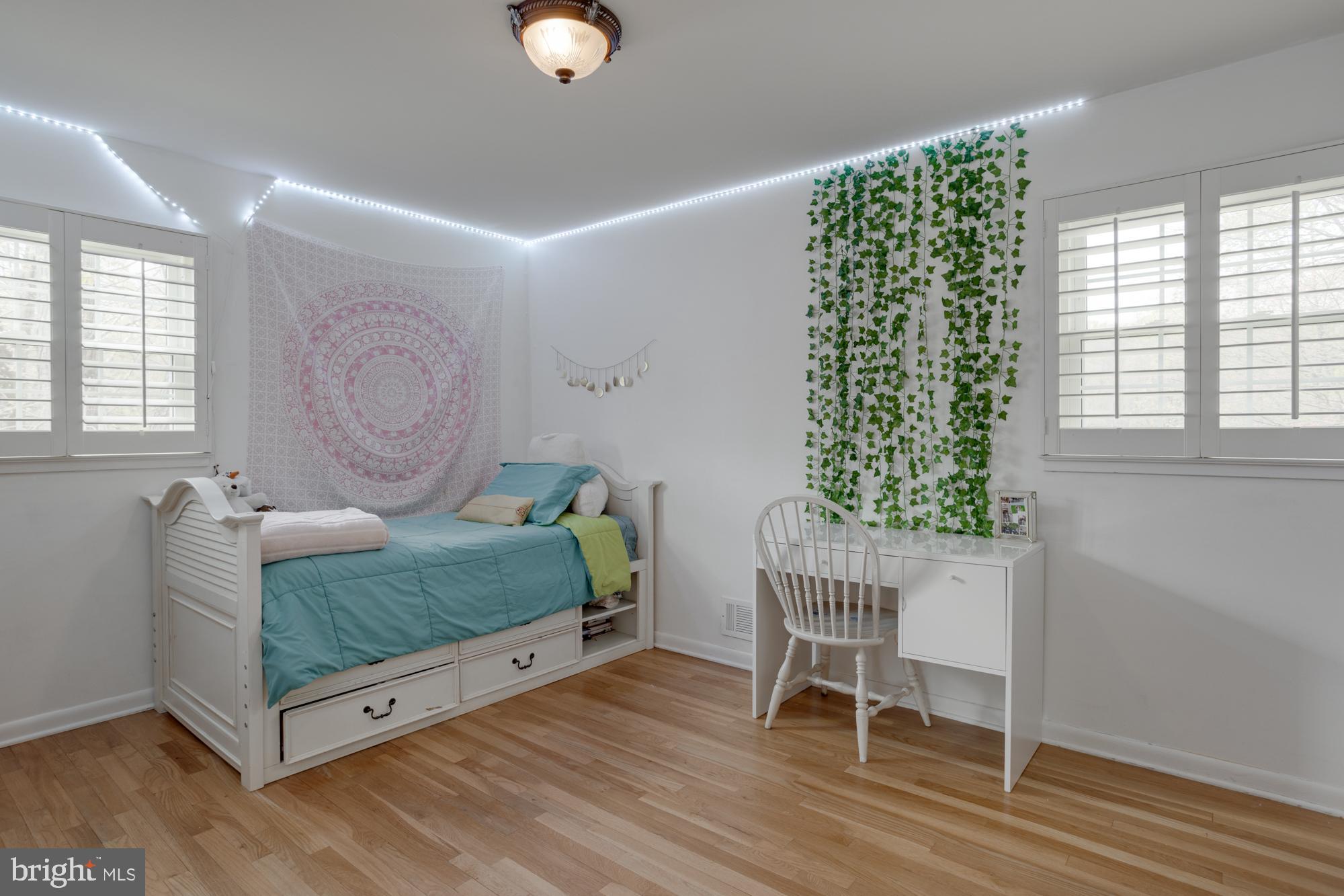 OLD CREEK ESTATES - Residential