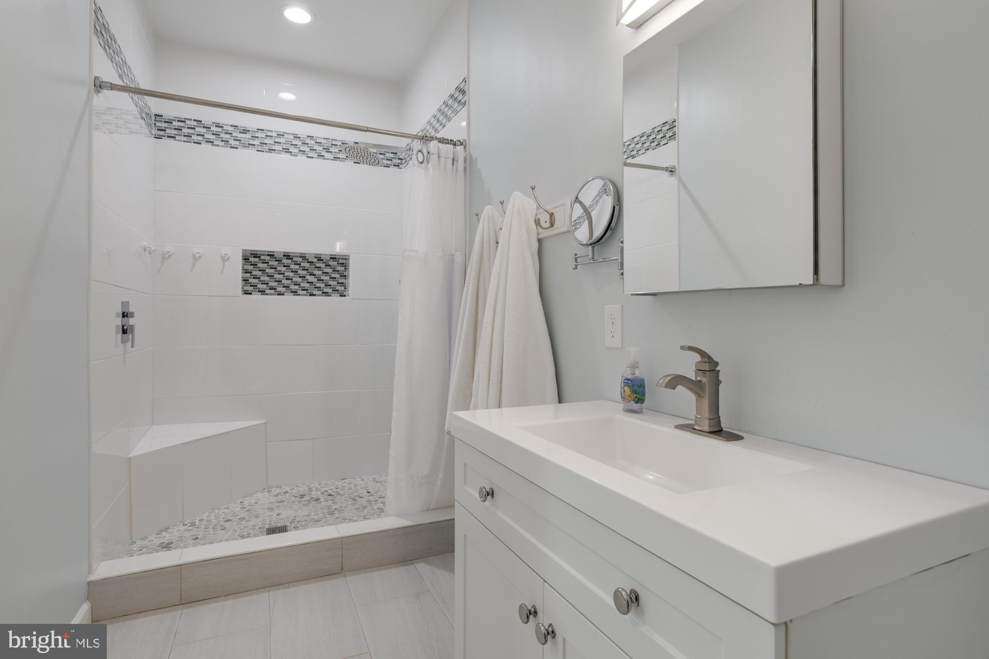 OLD CREEK ESTATES - Residential