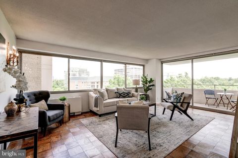 Photo of 5500 FRIENDSHIP BLVD #1708N, CHEVY CHASE, MD 20815 (MLS # MDMC2091762)