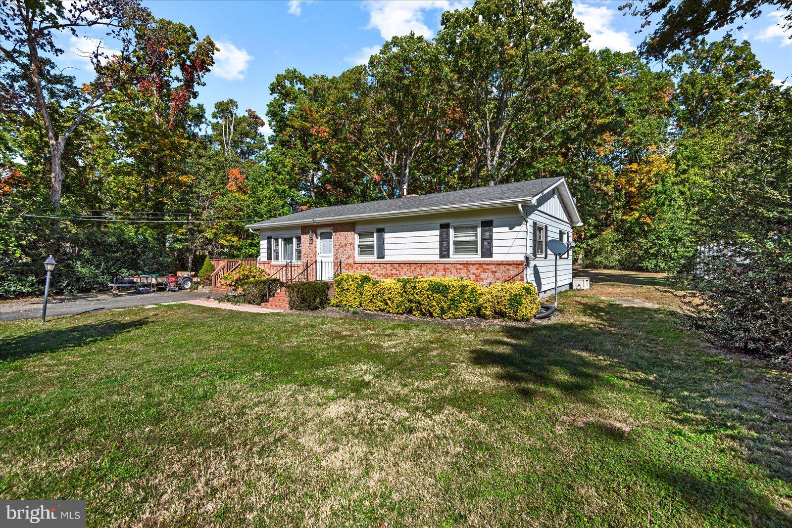 ROSELAND - Residential