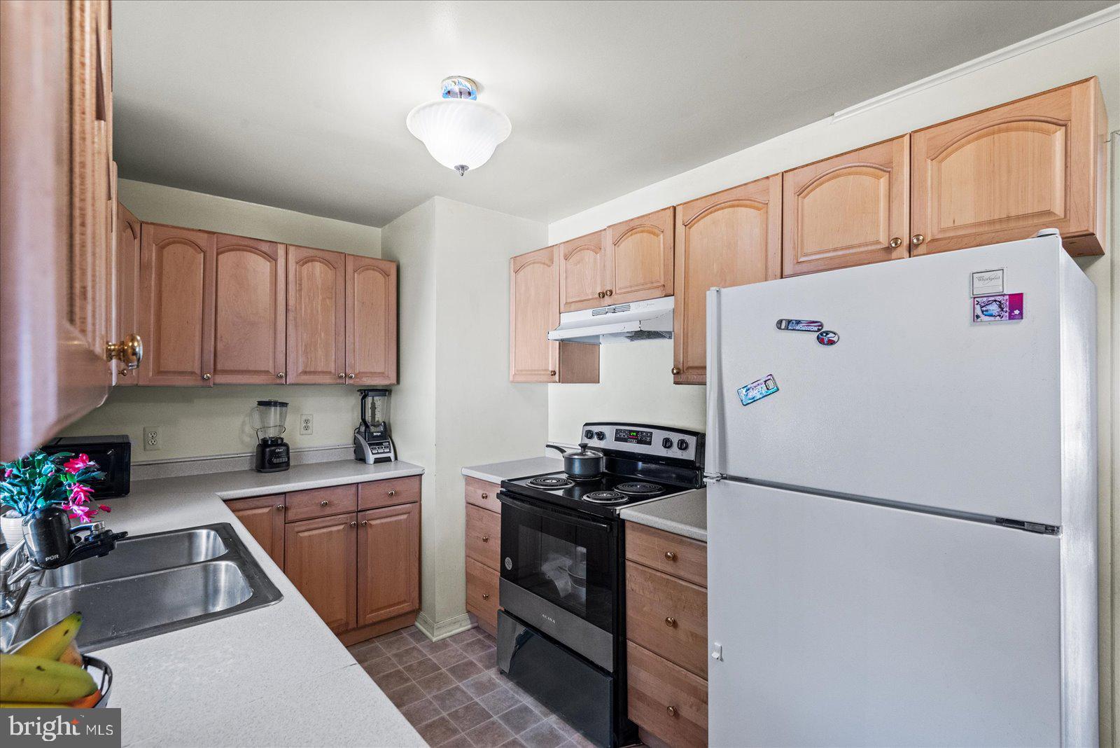 ROSELAND - Residential