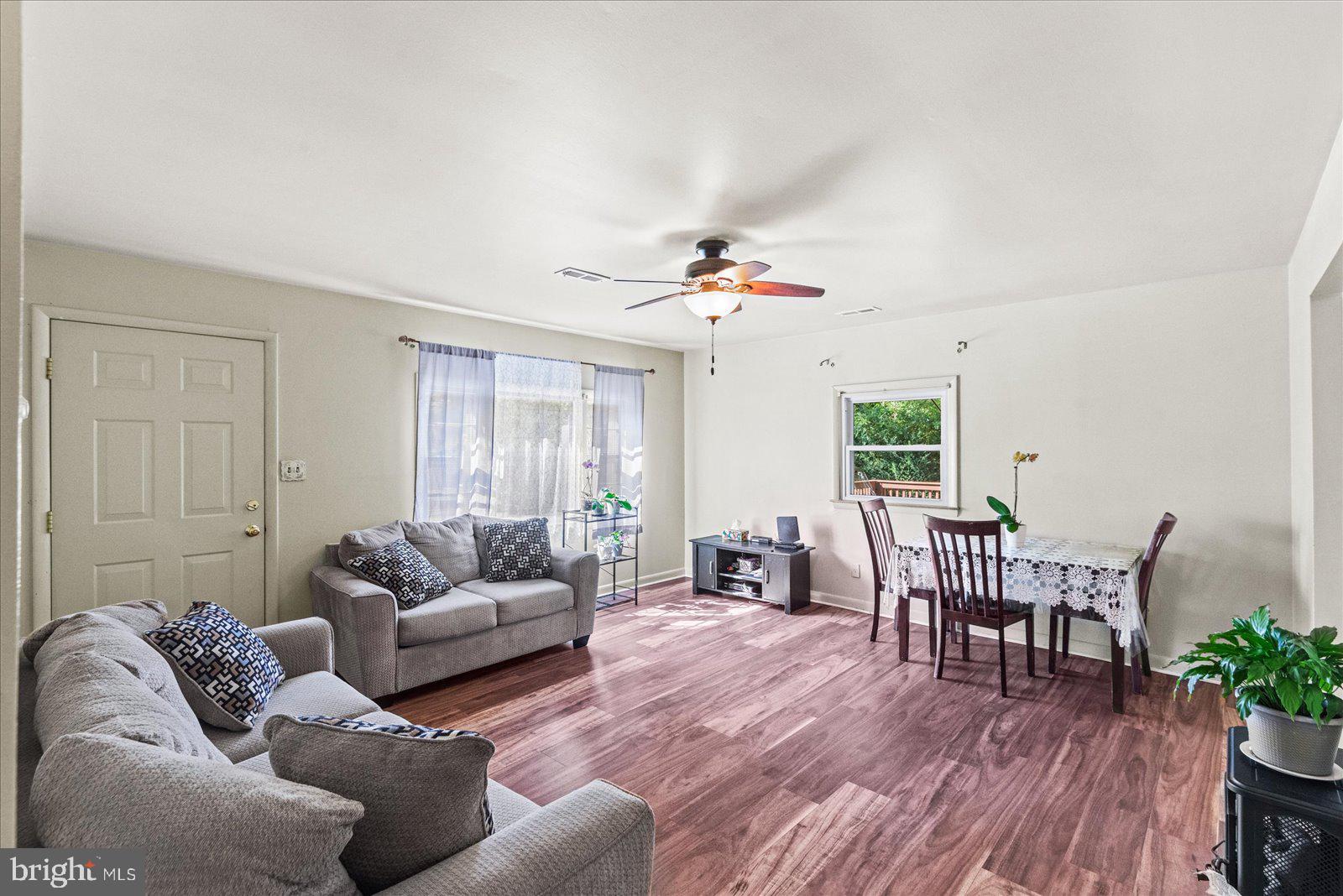 ROSELAND - Residential