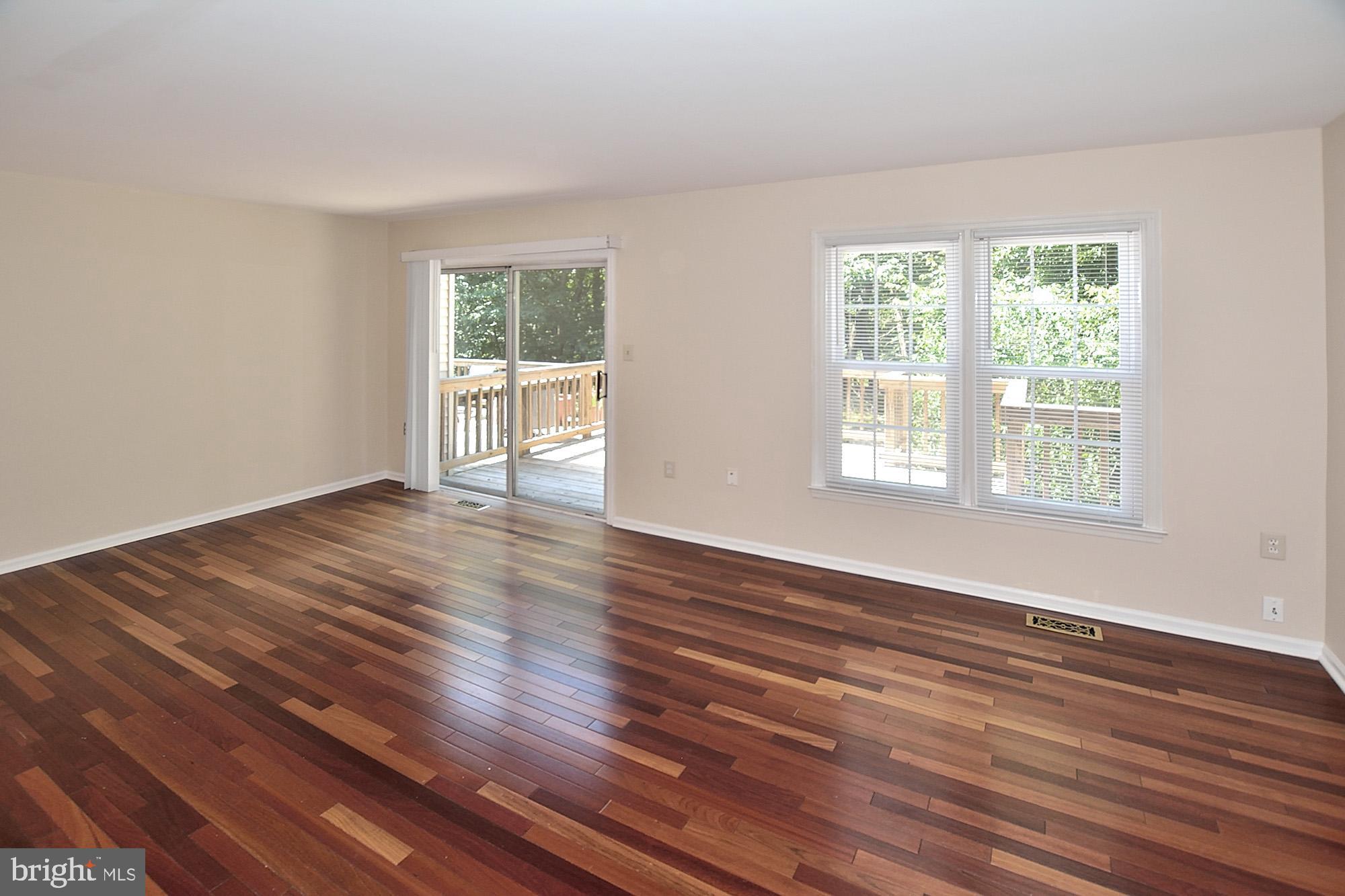 LOFTRIDGE - Residential Lease