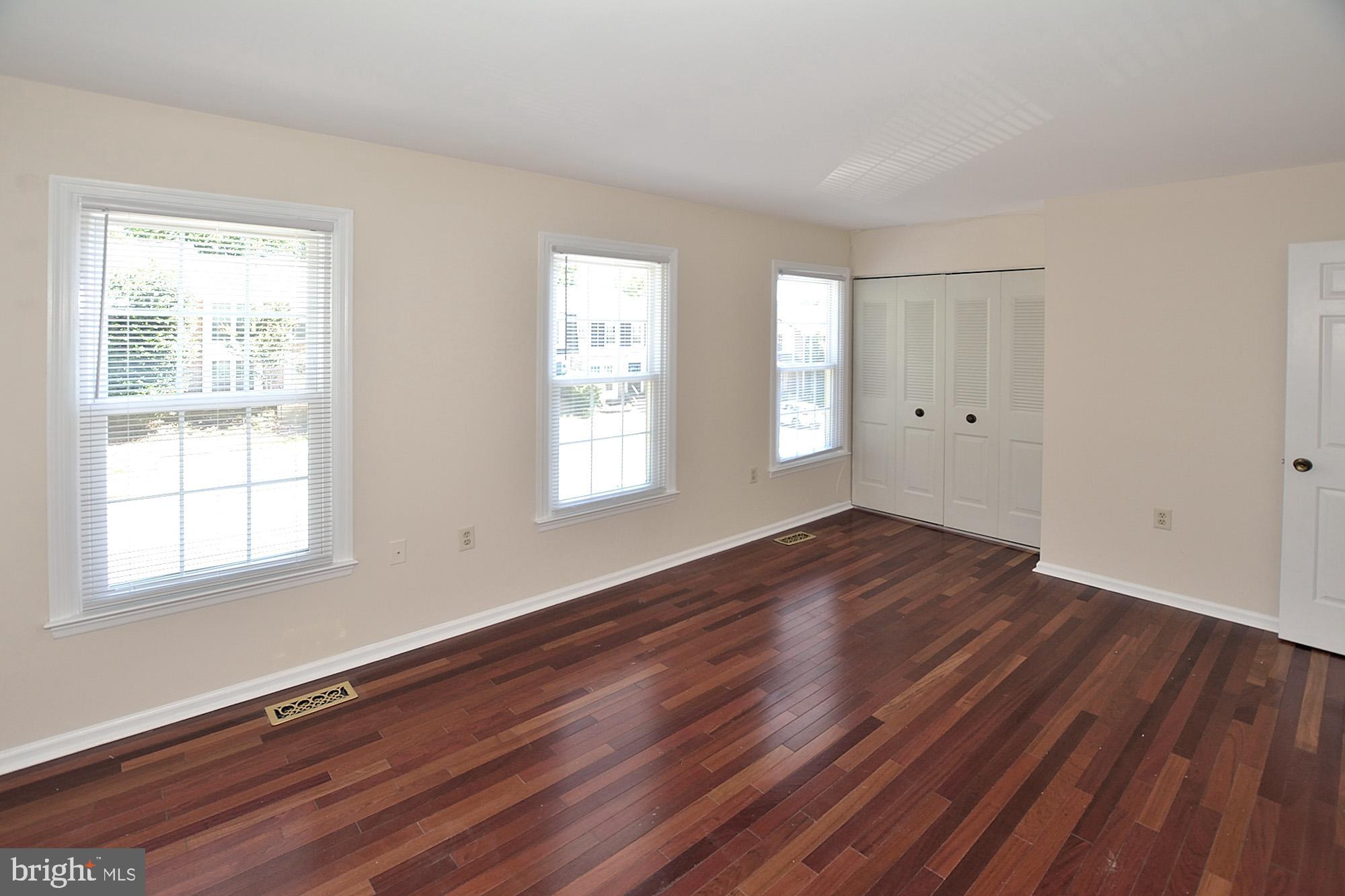 LOFTRIDGE - Residential Lease