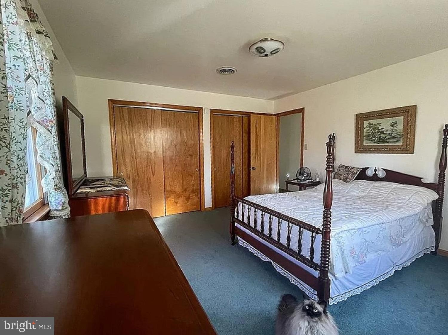 PEYTON PLACE - Residential