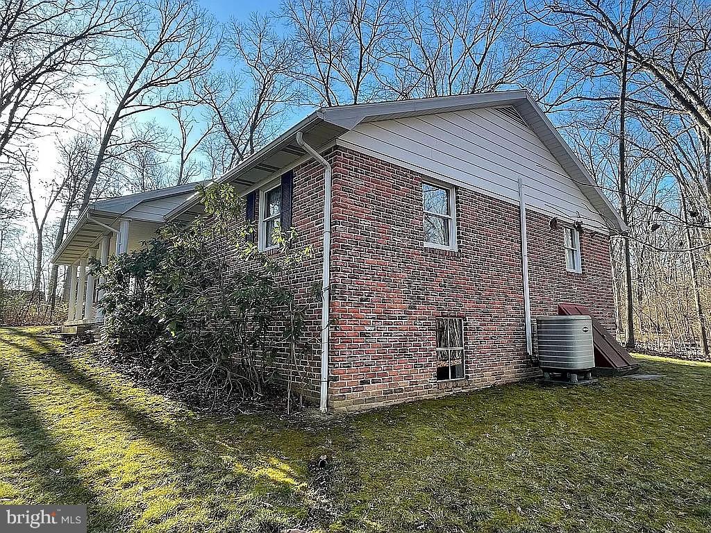 PEYTON PLACE - Residential