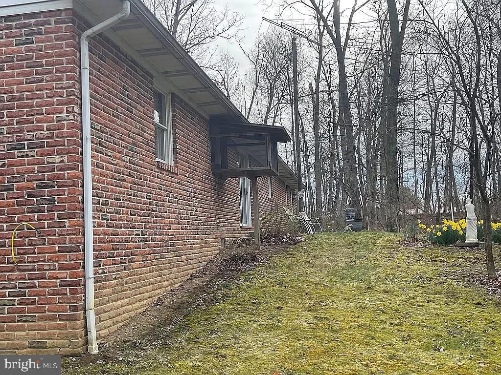 PEYTON PLACE - Residential