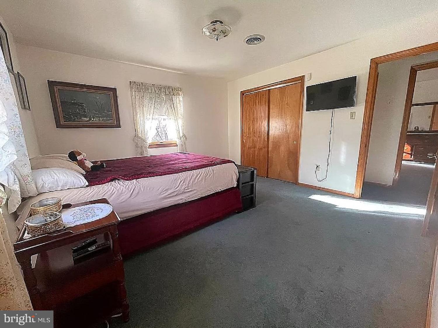 PEYTON PLACE - Residential