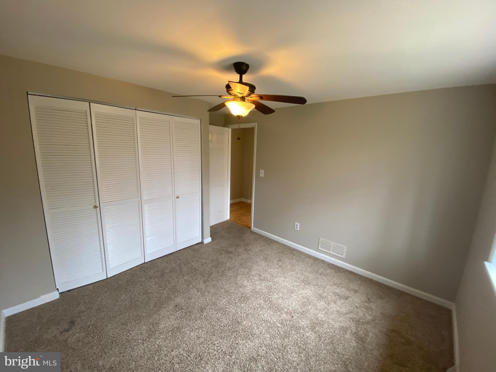 LAKE LAND - Residential Lease