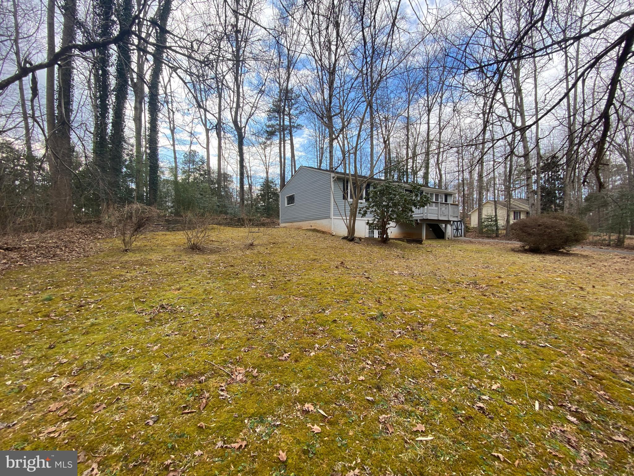 LAKE LAND - Residential Lease