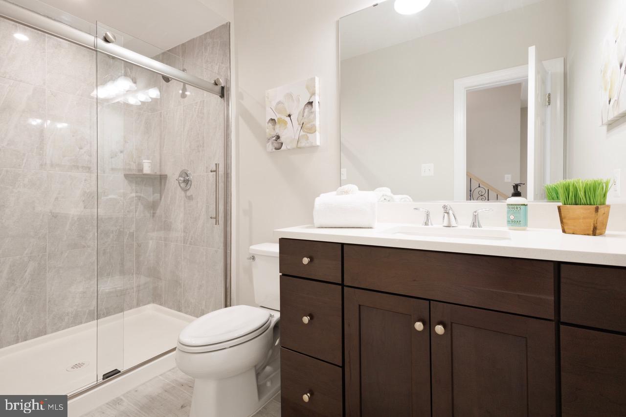 DAMASCUS OUTSIDE - Residential