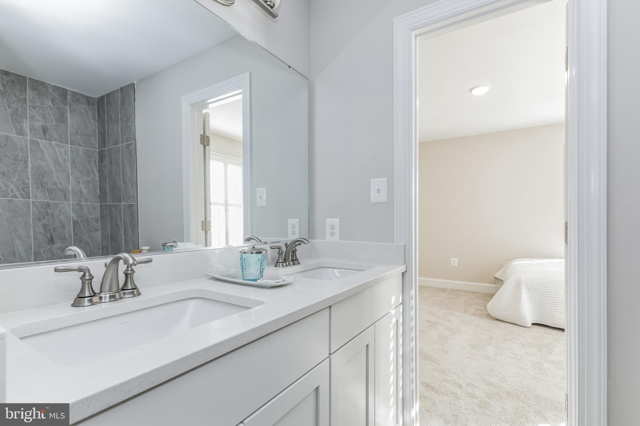 DAMASCUS OUTSIDE - Residential