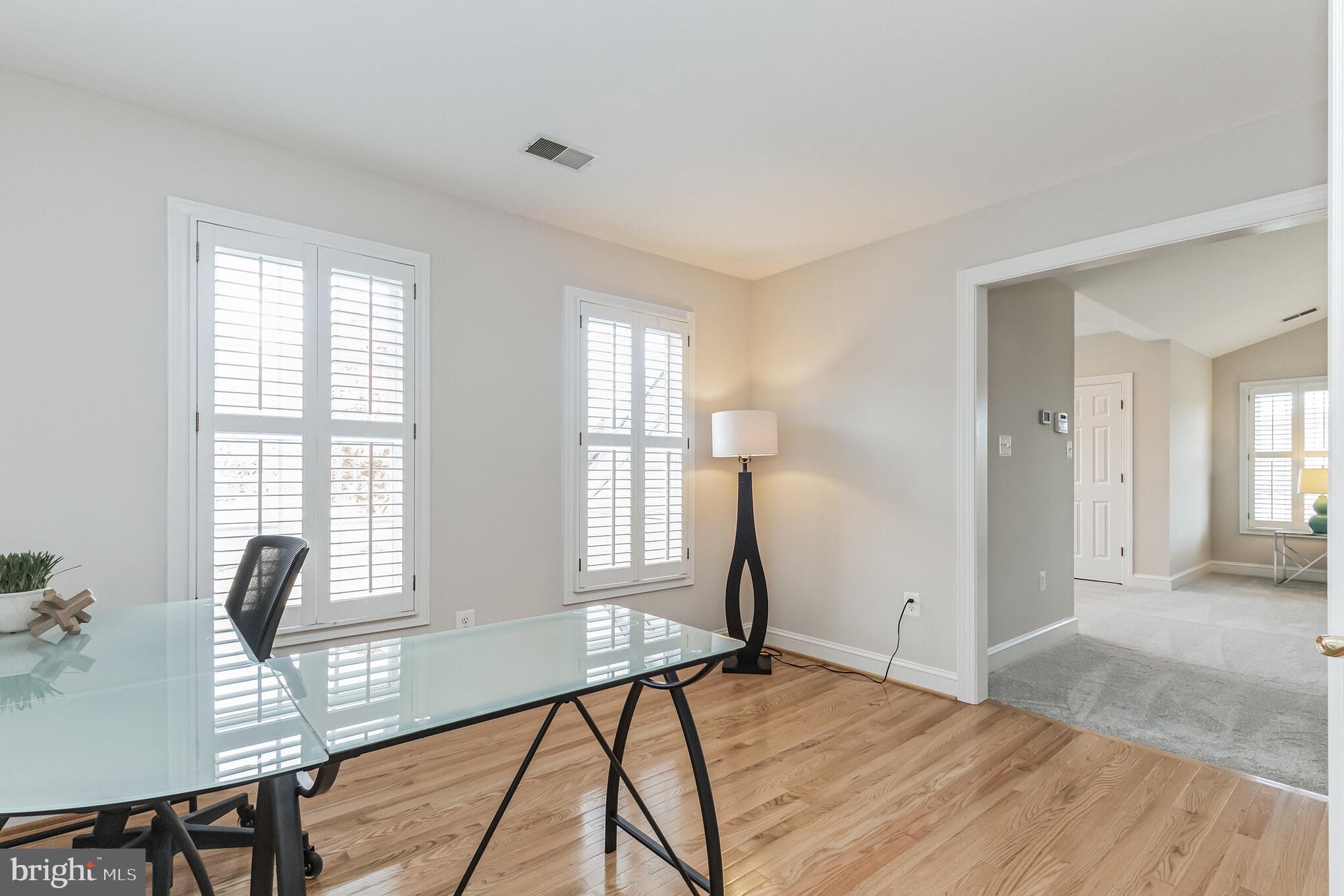 DAMASCUS OUTSIDE - Residential