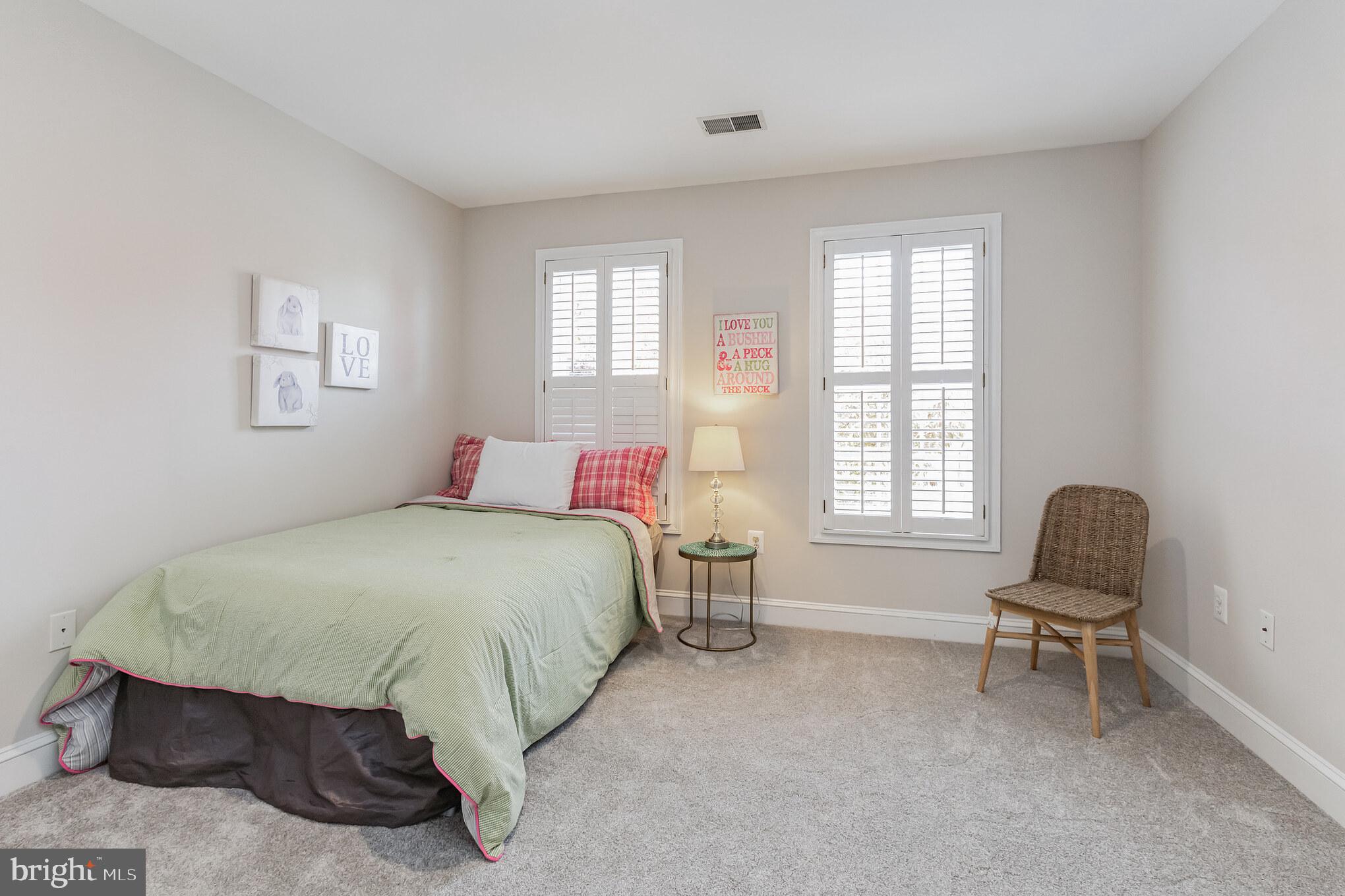 DAMASCUS OUTSIDE - Residential