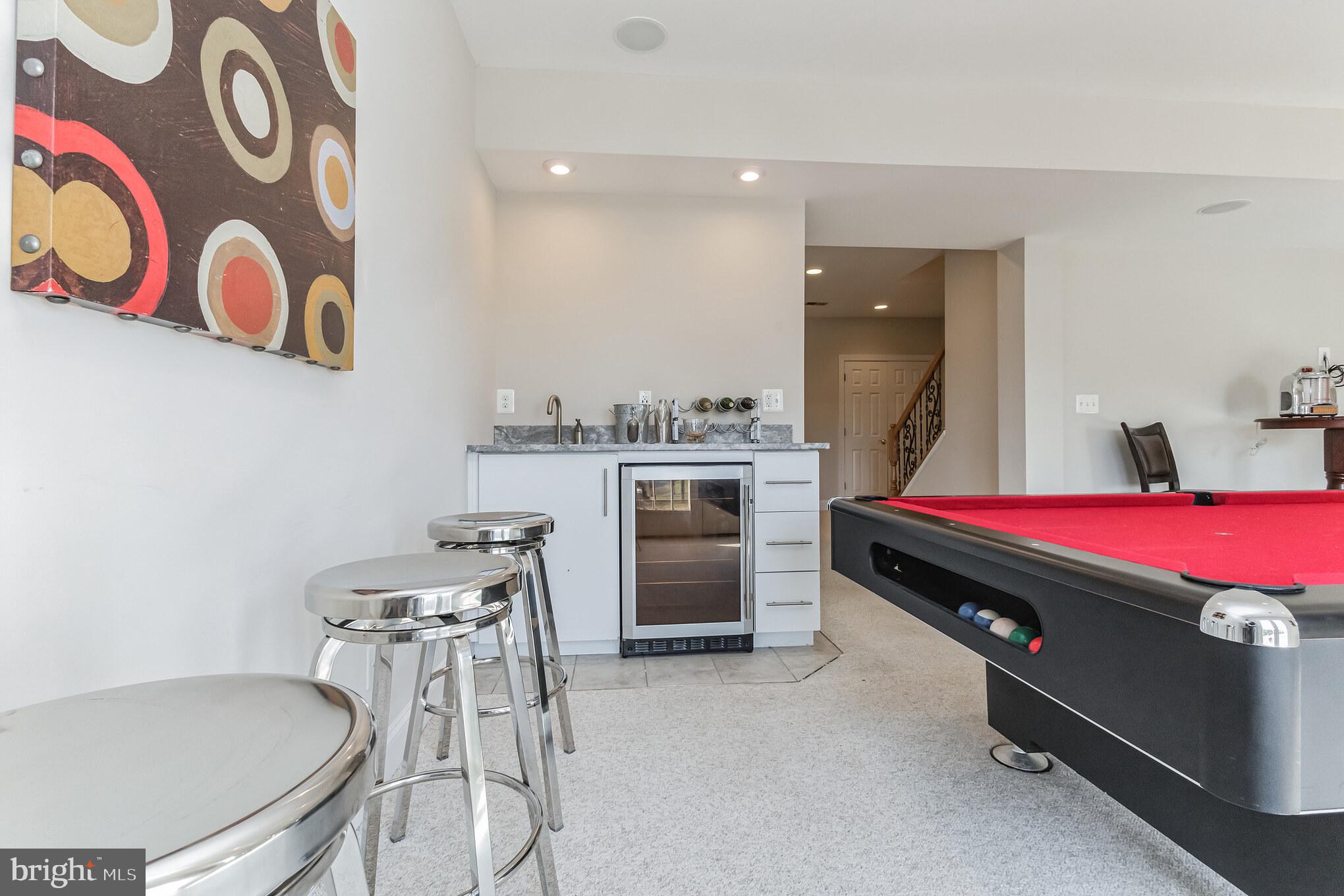 DAMASCUS OUTSIDE - Residential