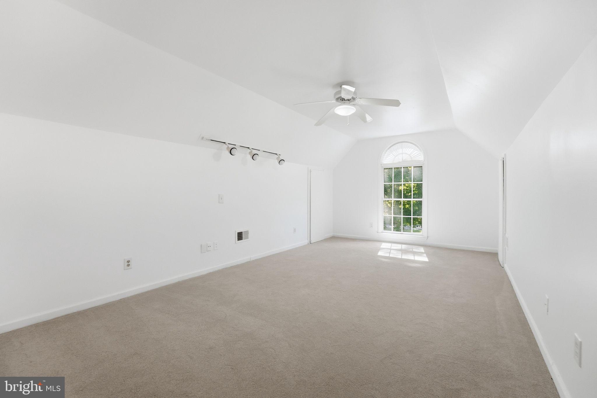 QUAIL RIDGE - Residential