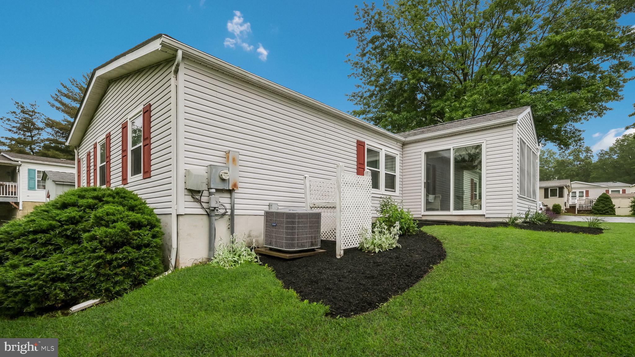 HIDDEN SPRINGS - Residential