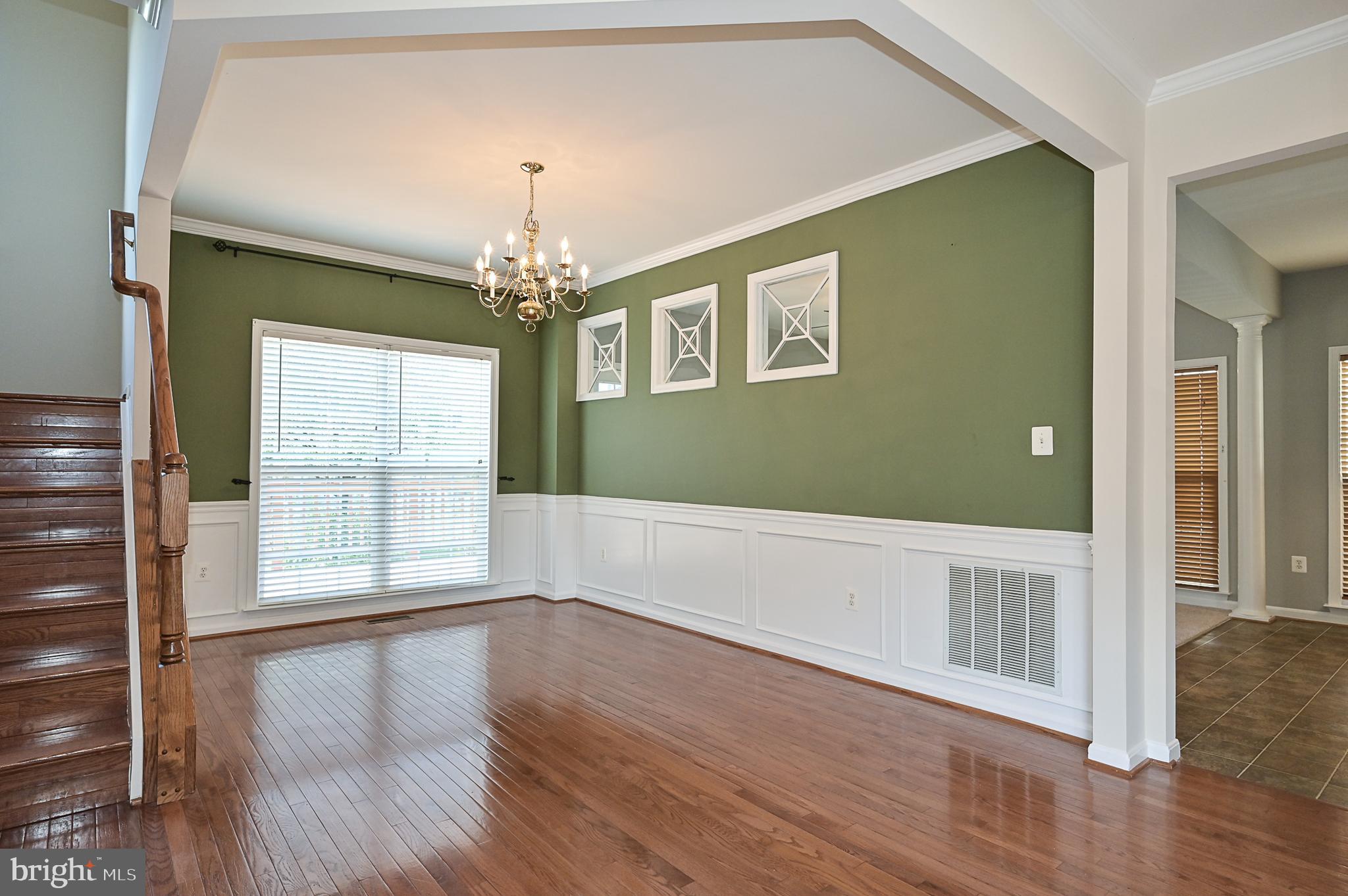 COURTS OF LAUREL CREST - Residential