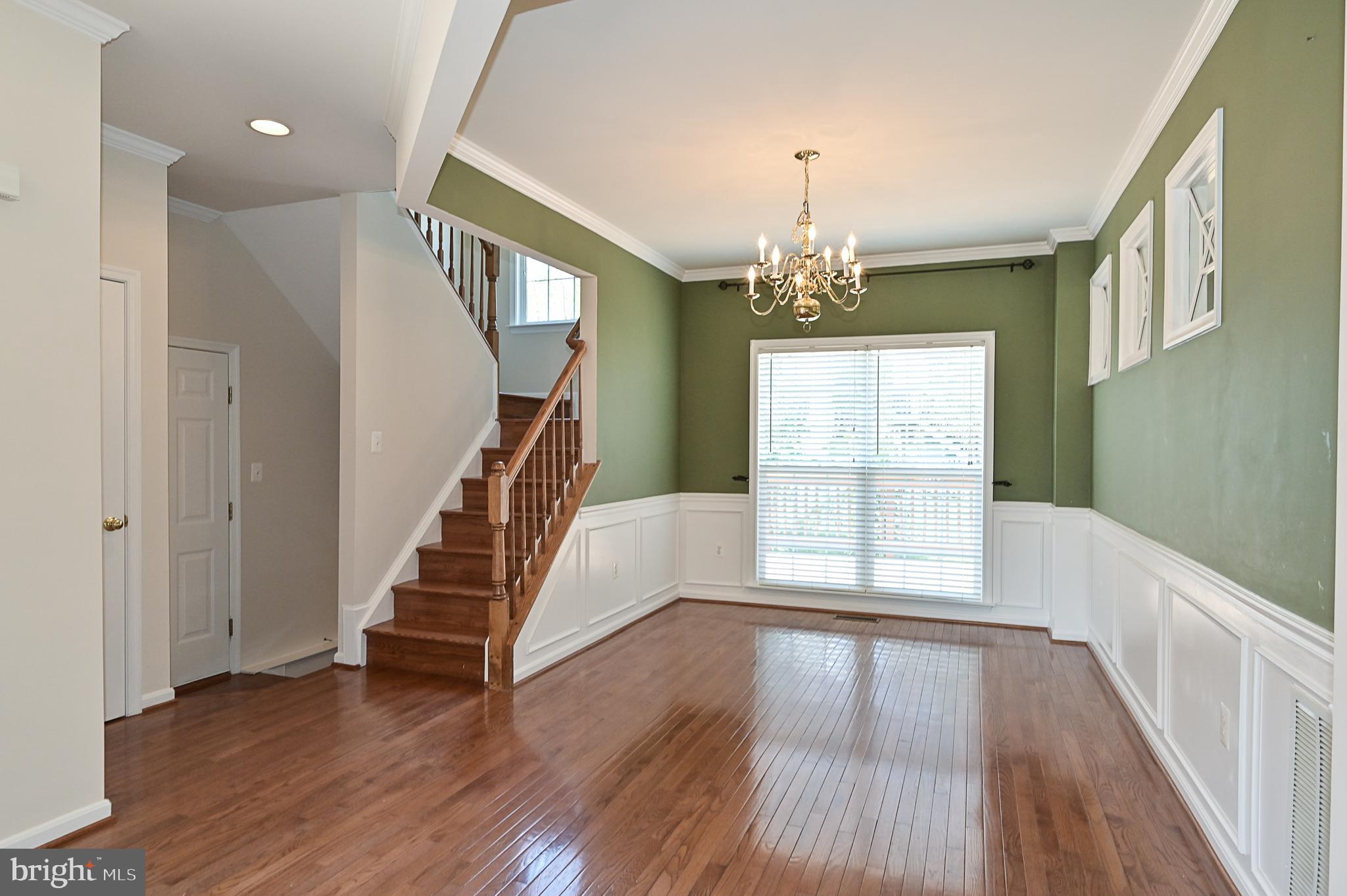 COURTS OF LAUREL CREST - Residential