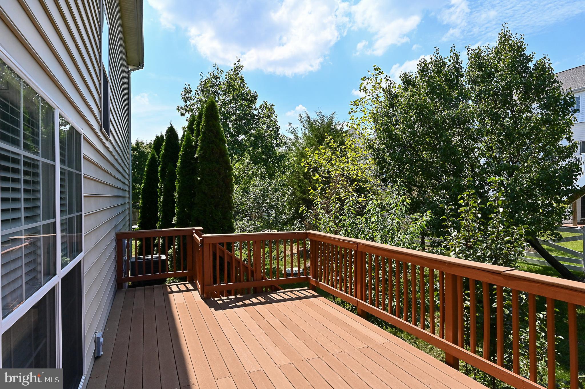 COURTS OF LAUREL CREST - Residential