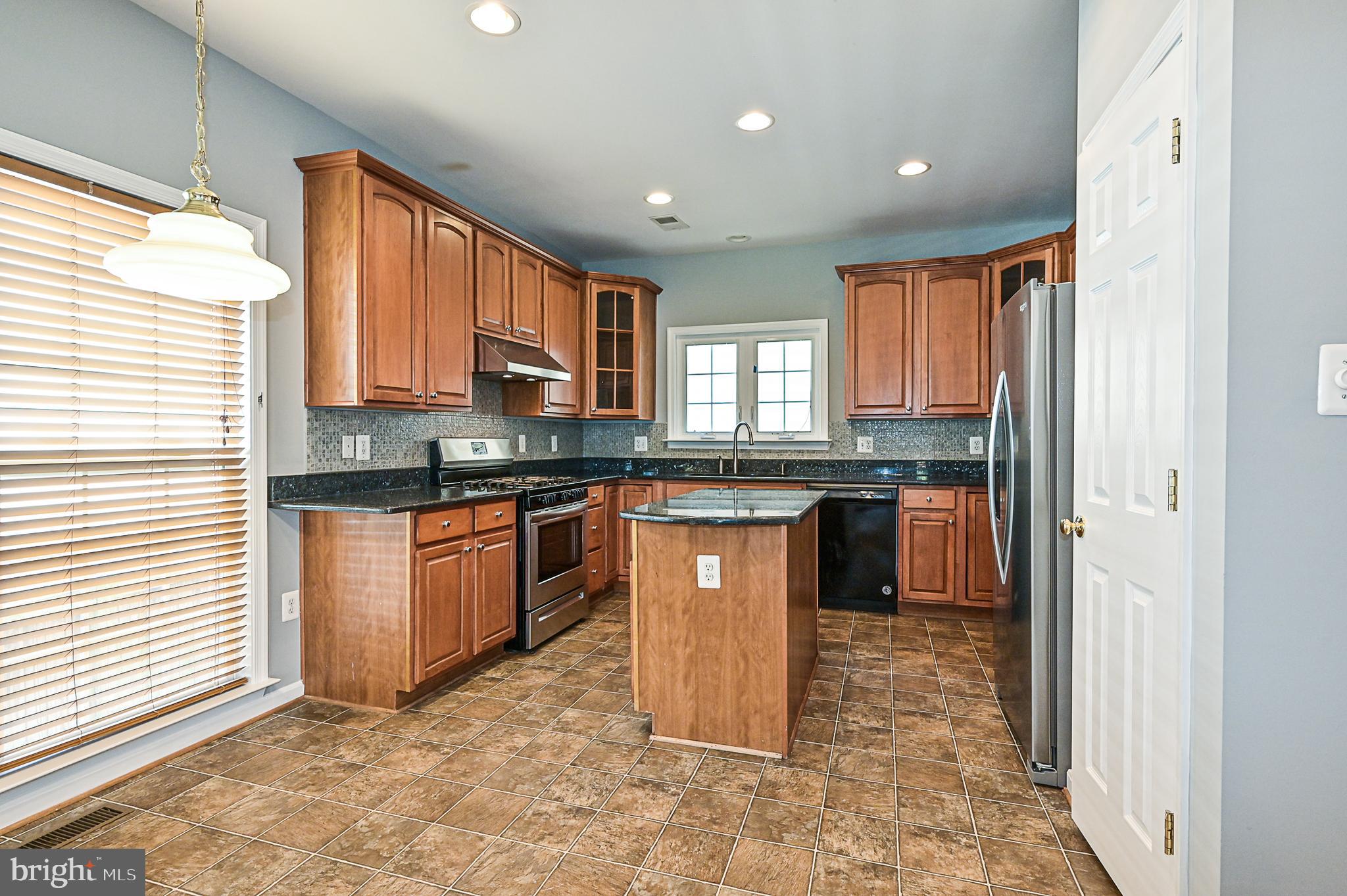 COURTS OF LAUREL CREST - Residential