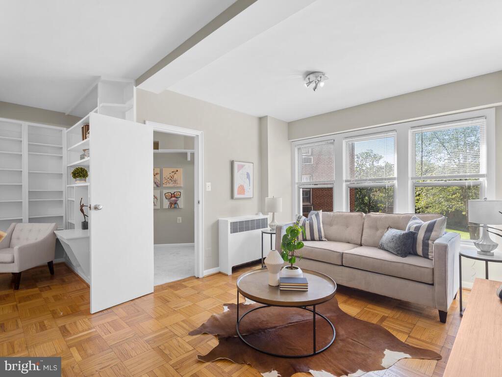 2500 Q STREET NW 318/218