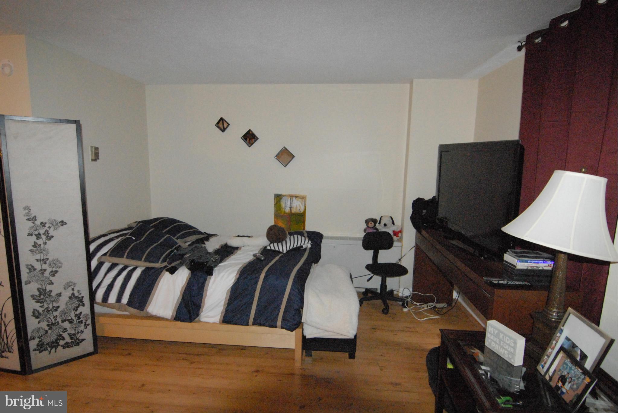 THE CARLTON - Residential