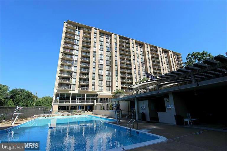 THE CARLTON - Residential