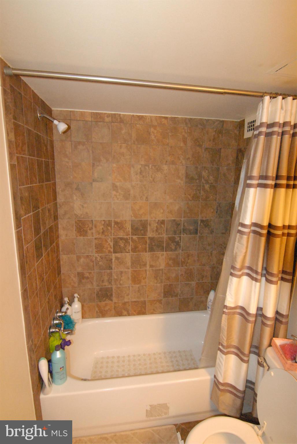 THE CARLTON - Residential