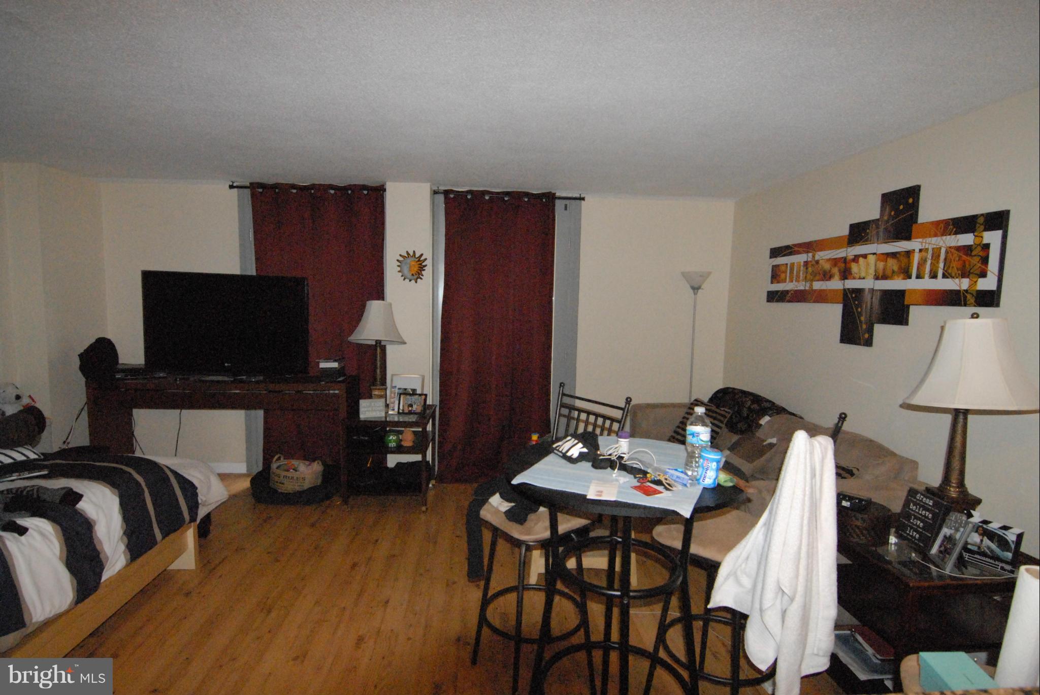 THE CARLTON - Residential