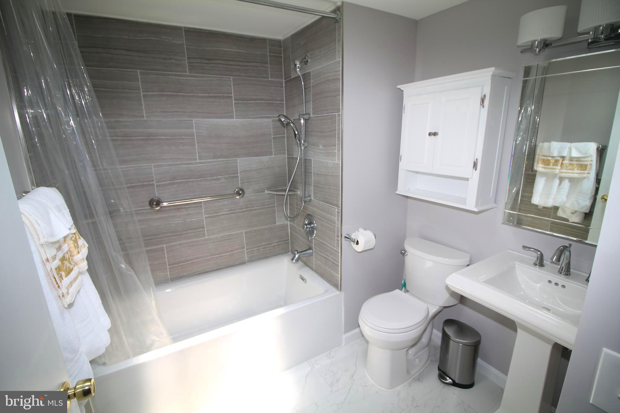 RIVERVIEW - Residential