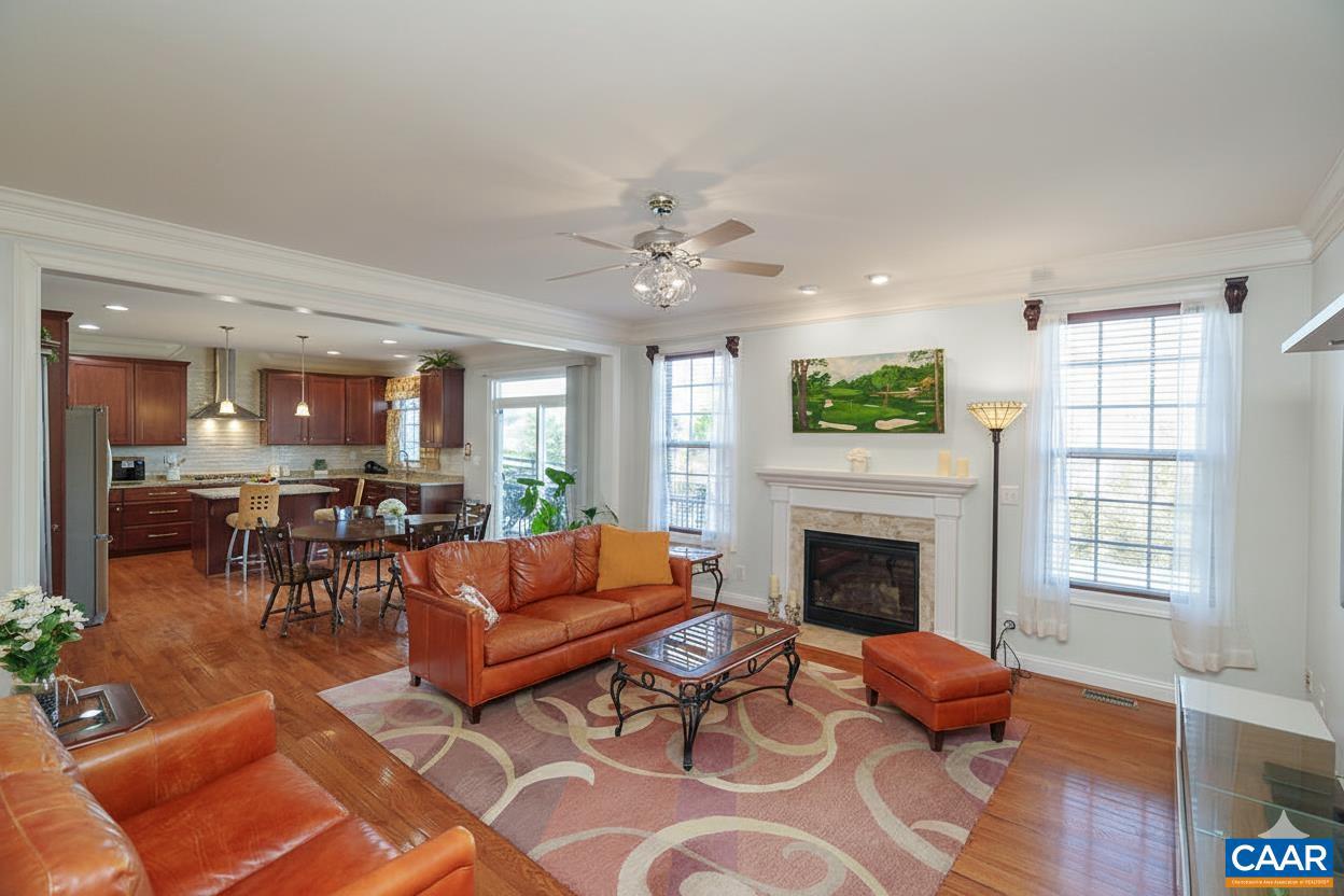 SPRING CREEK - Residential