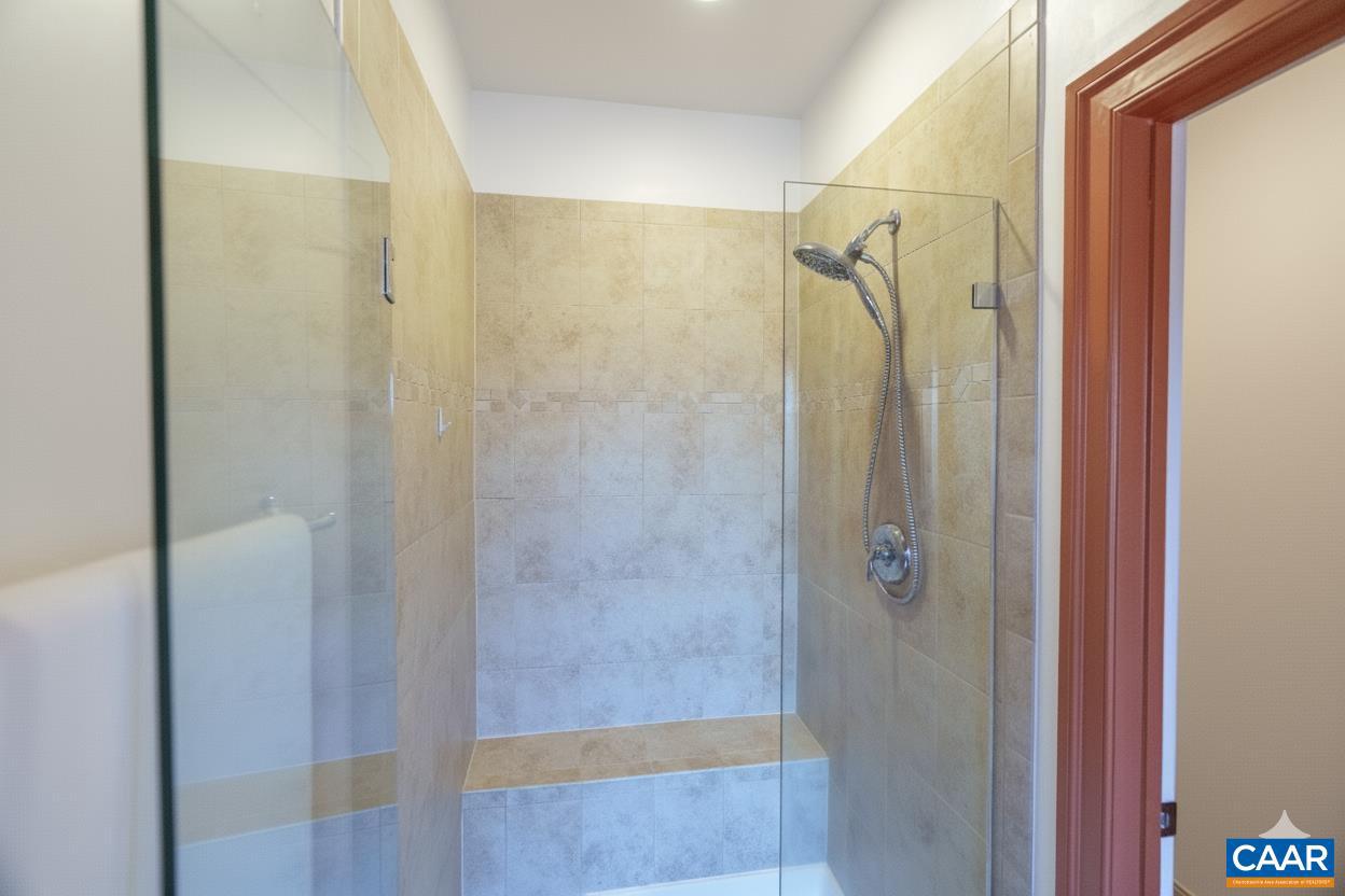 SPRING CREEK - Residential