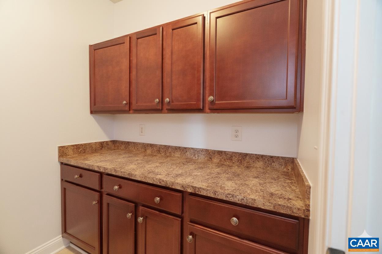 SPRING CREEK - Residential