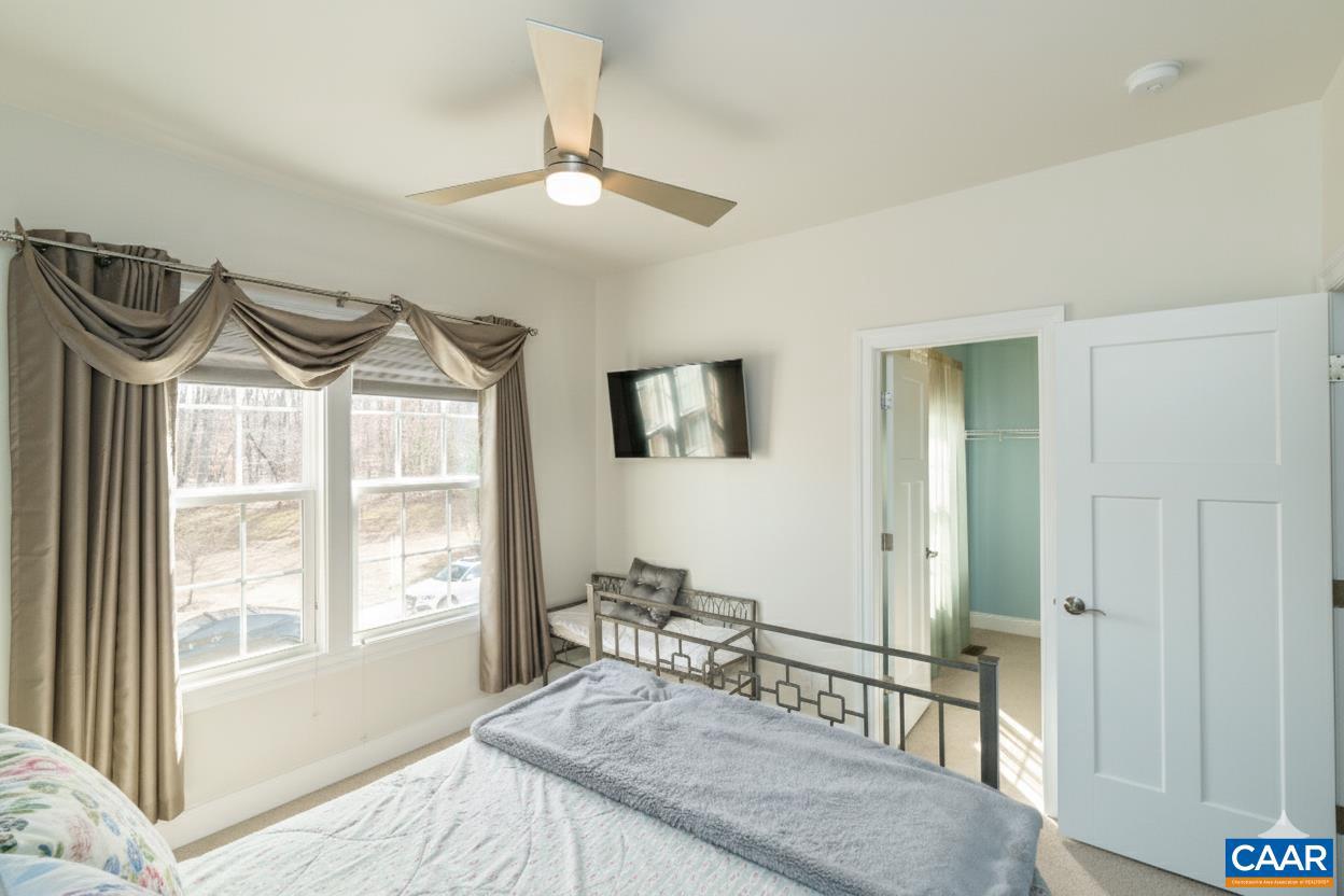 SPRING CREEK - Residential