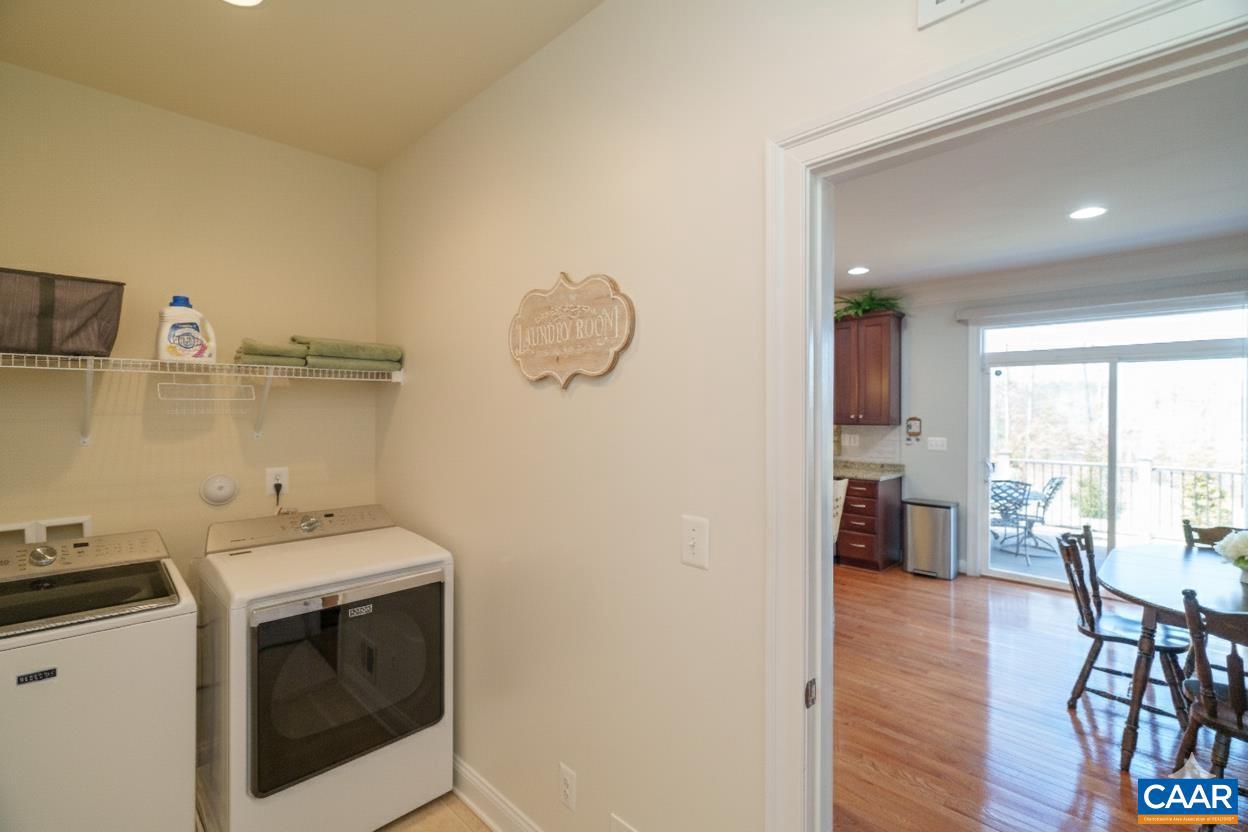 SPRING CREEK - Residential