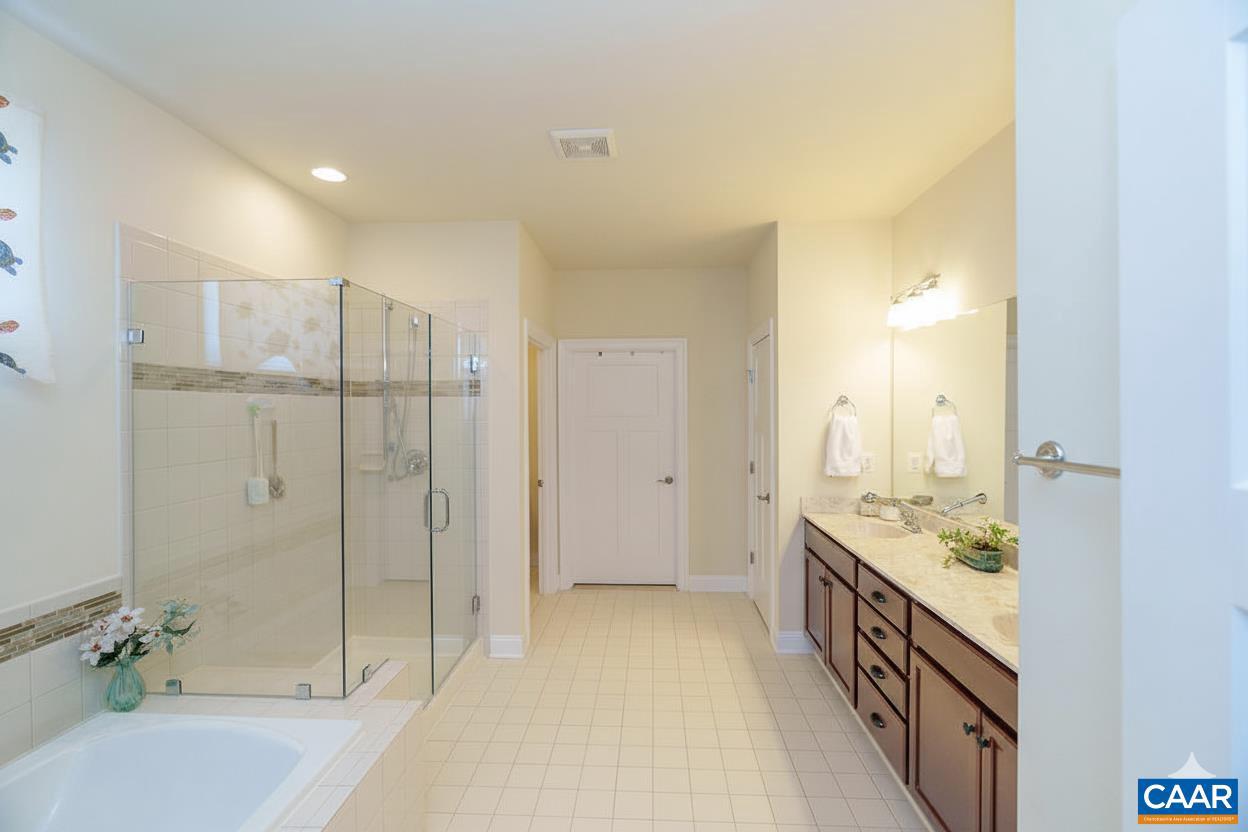 SPRING CREEK - Residential