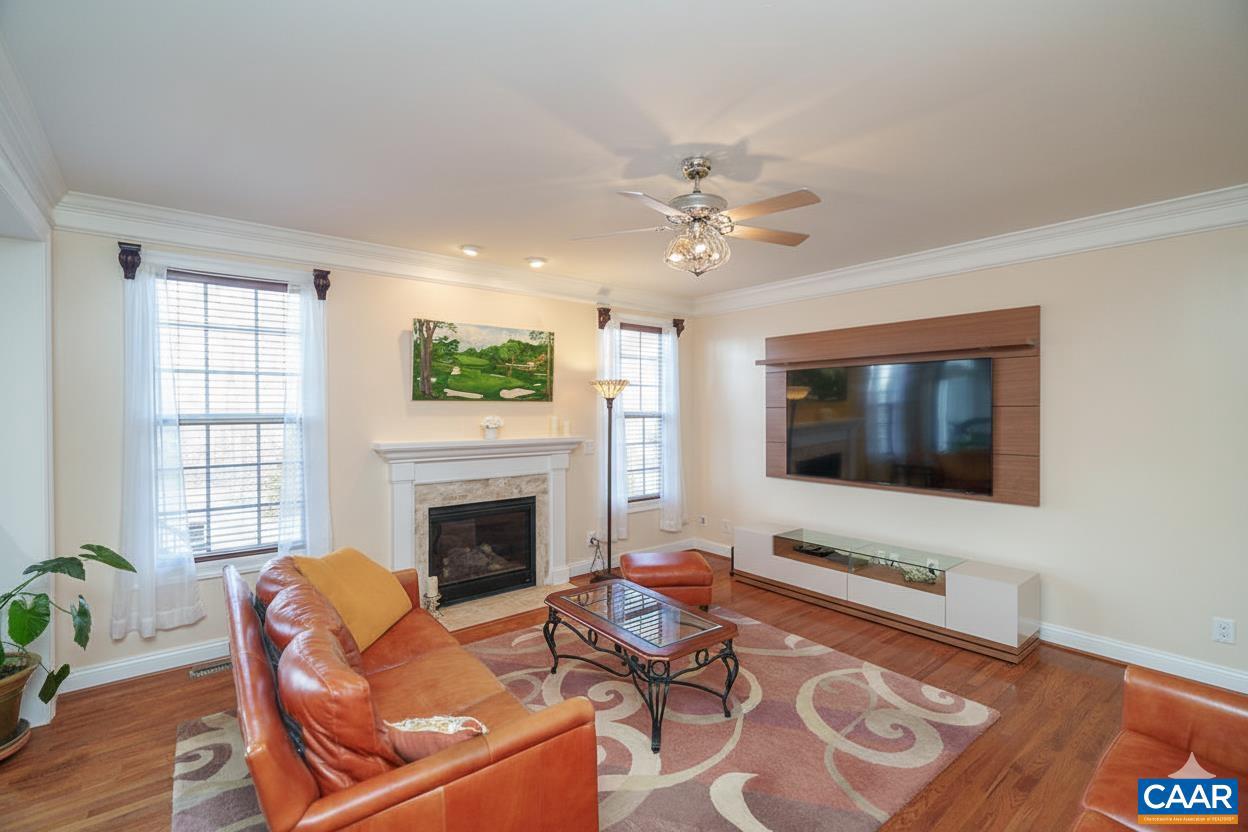 SPRING CREEK - Residential