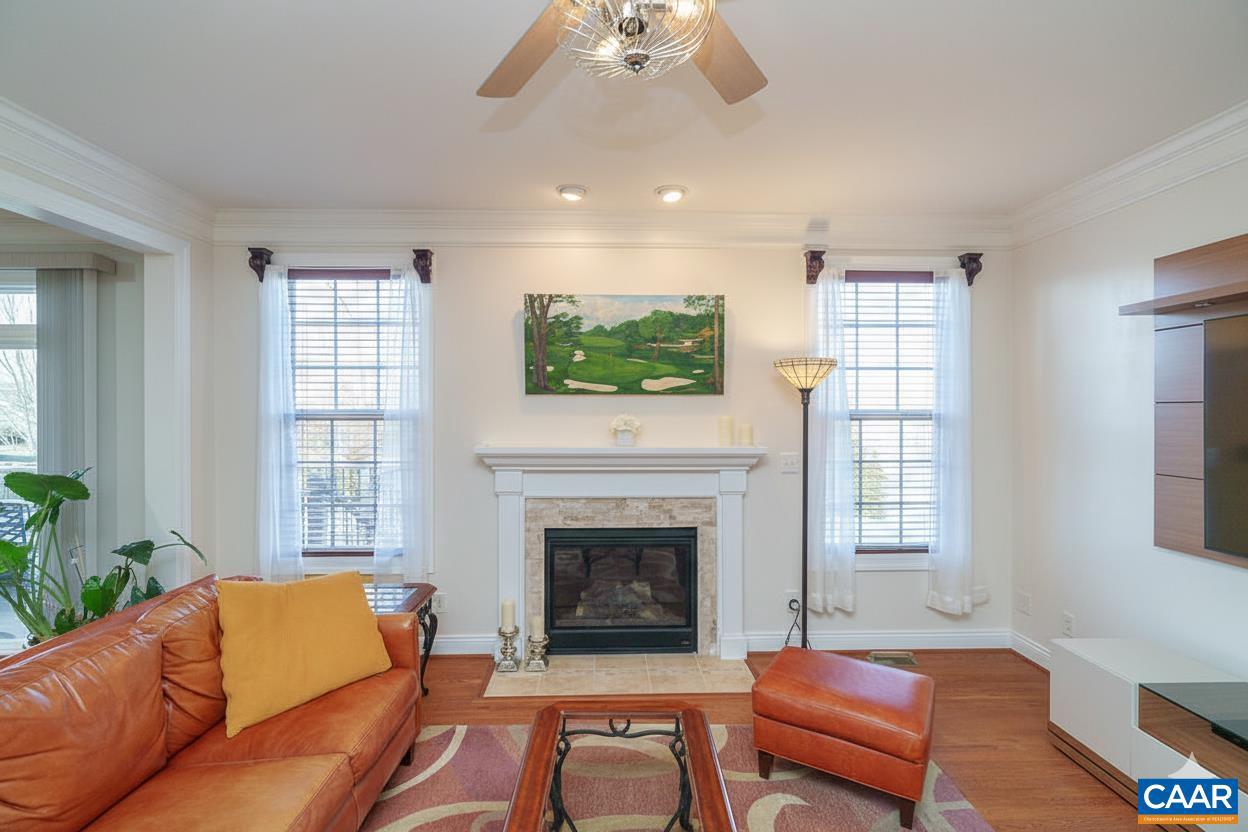 SPRING CREEK - Residential