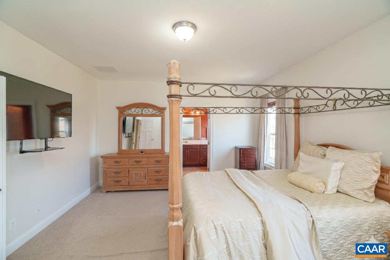 SPRING CREEK - Residential