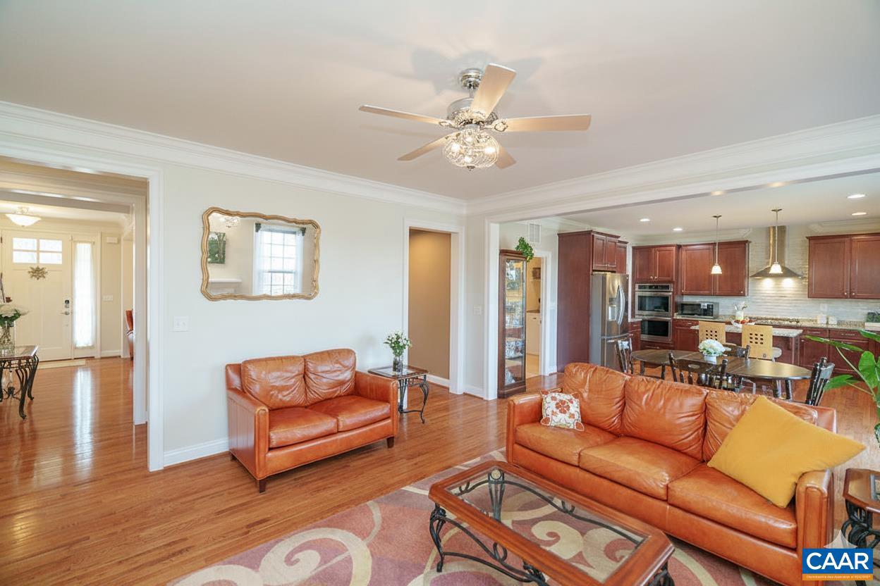 SPRING CREEK - Residential