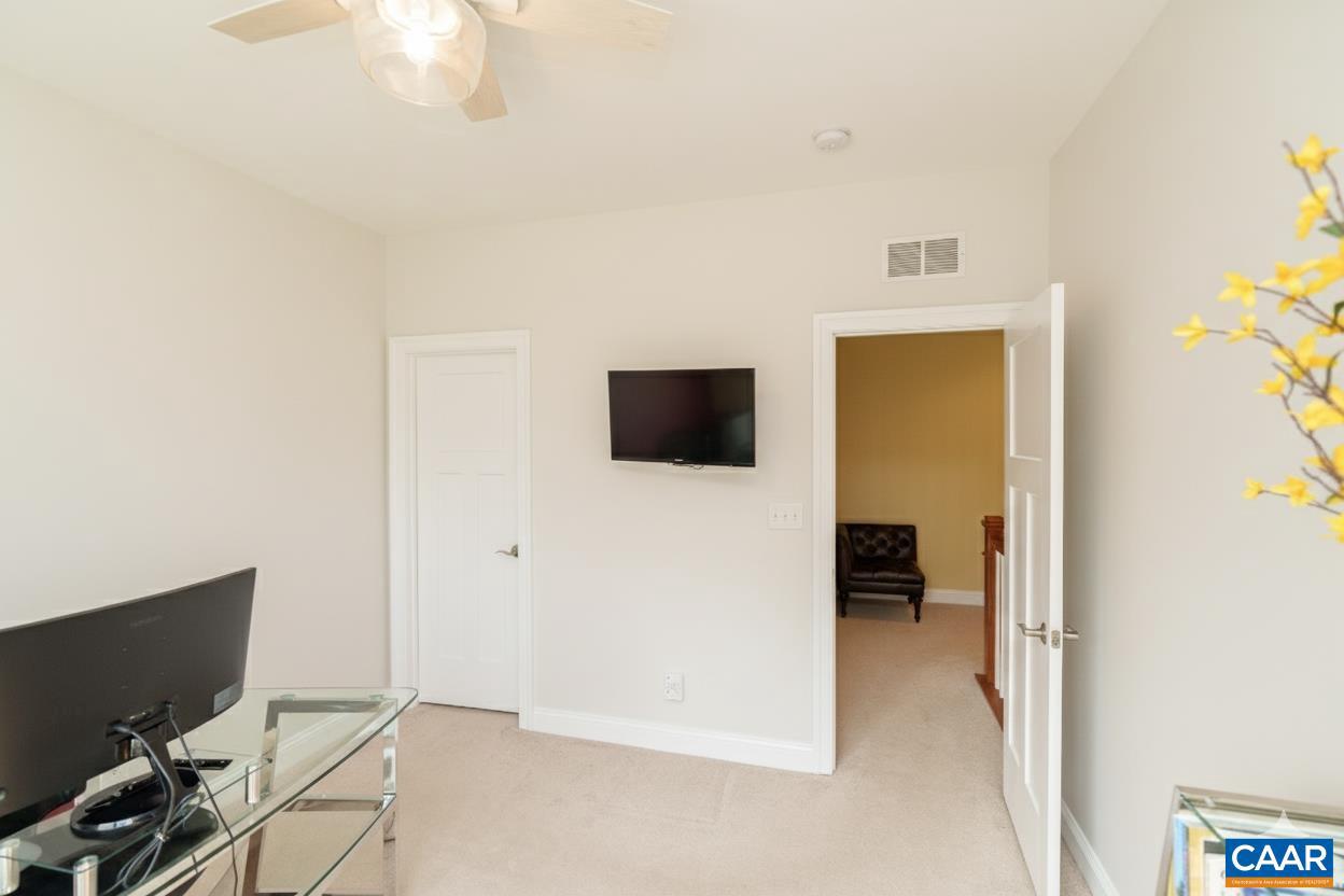 SPRING CREEK - Residential