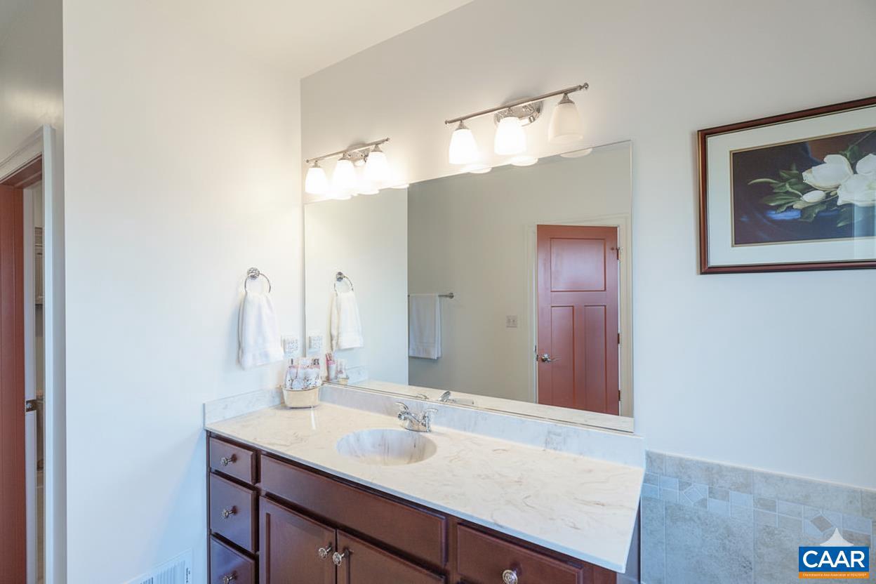 SPRING CREEK - Residential