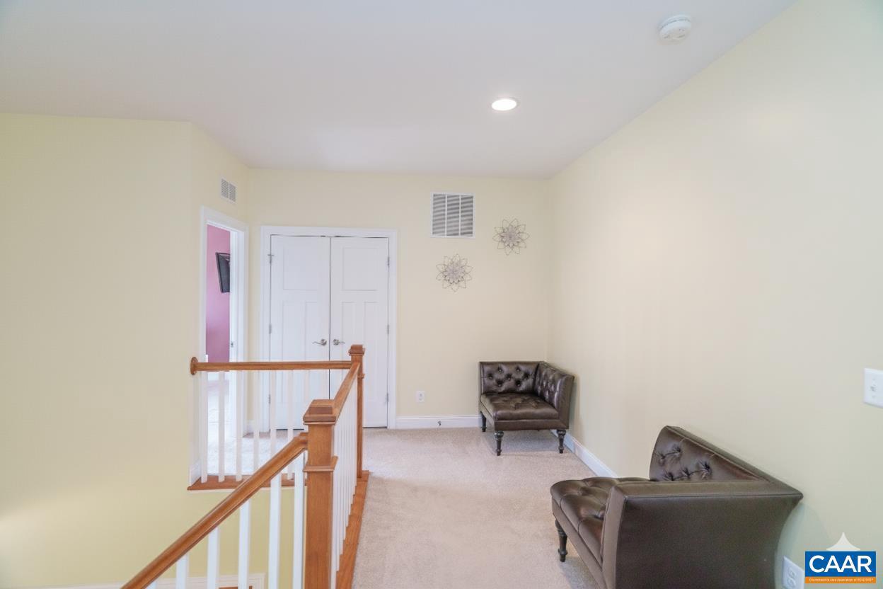 SPRING CREEK - Residential