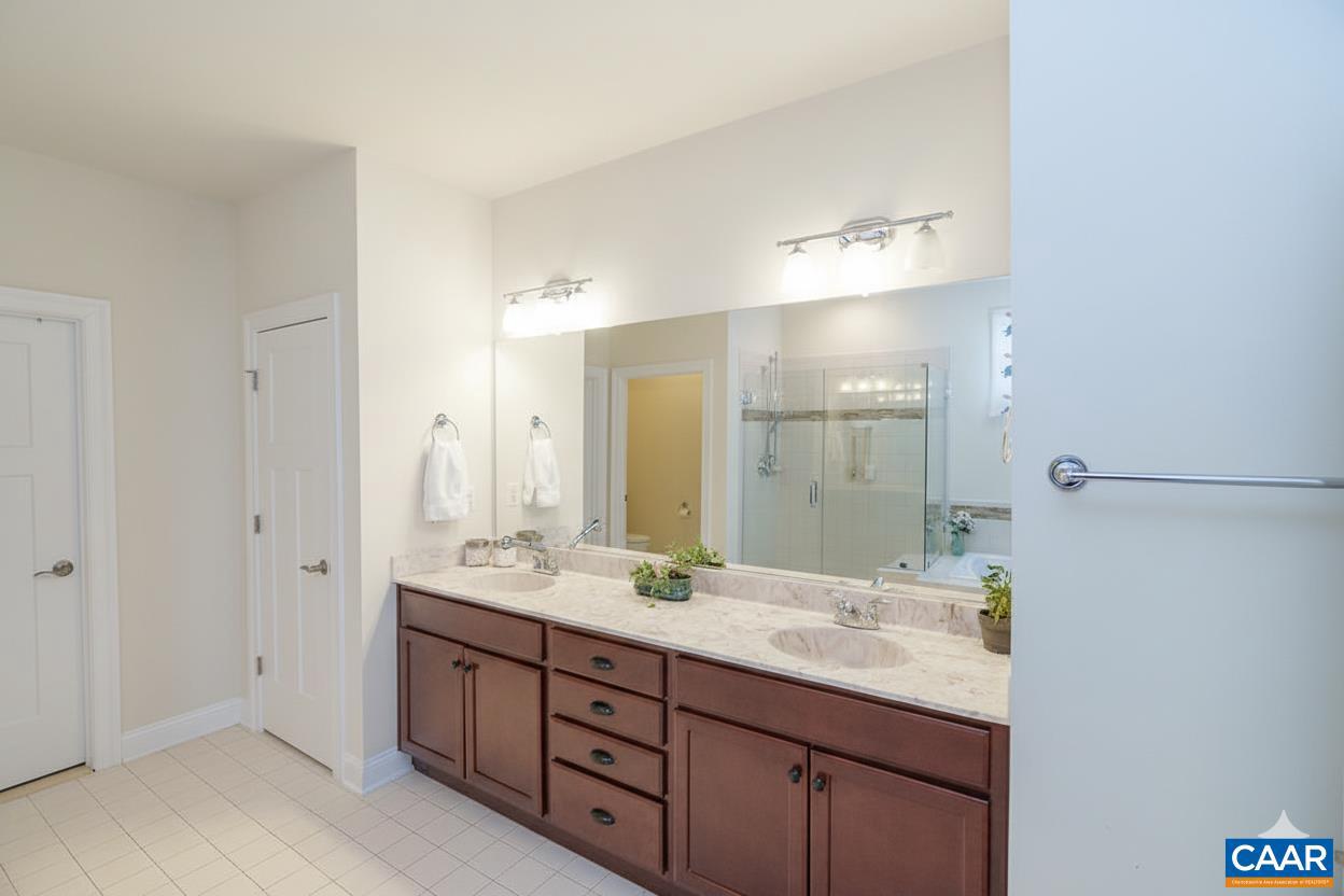 SPRING CREEK - Residential