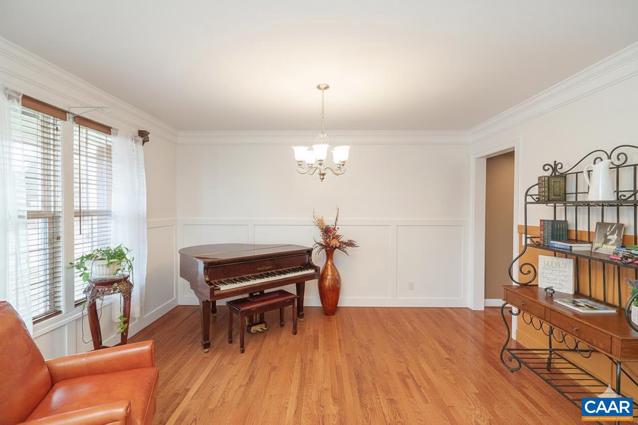 SPRING CREEK - Residential