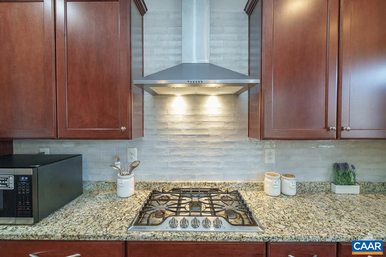 SPRING CREEK - Residential