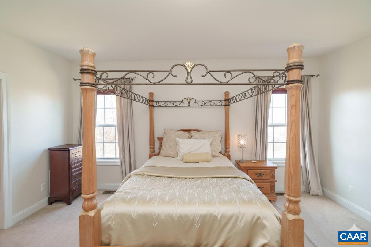 SPRING CREEK - Residential