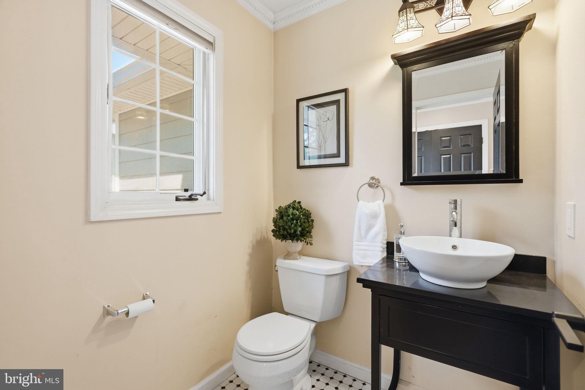 PONDS EDGE - Residential