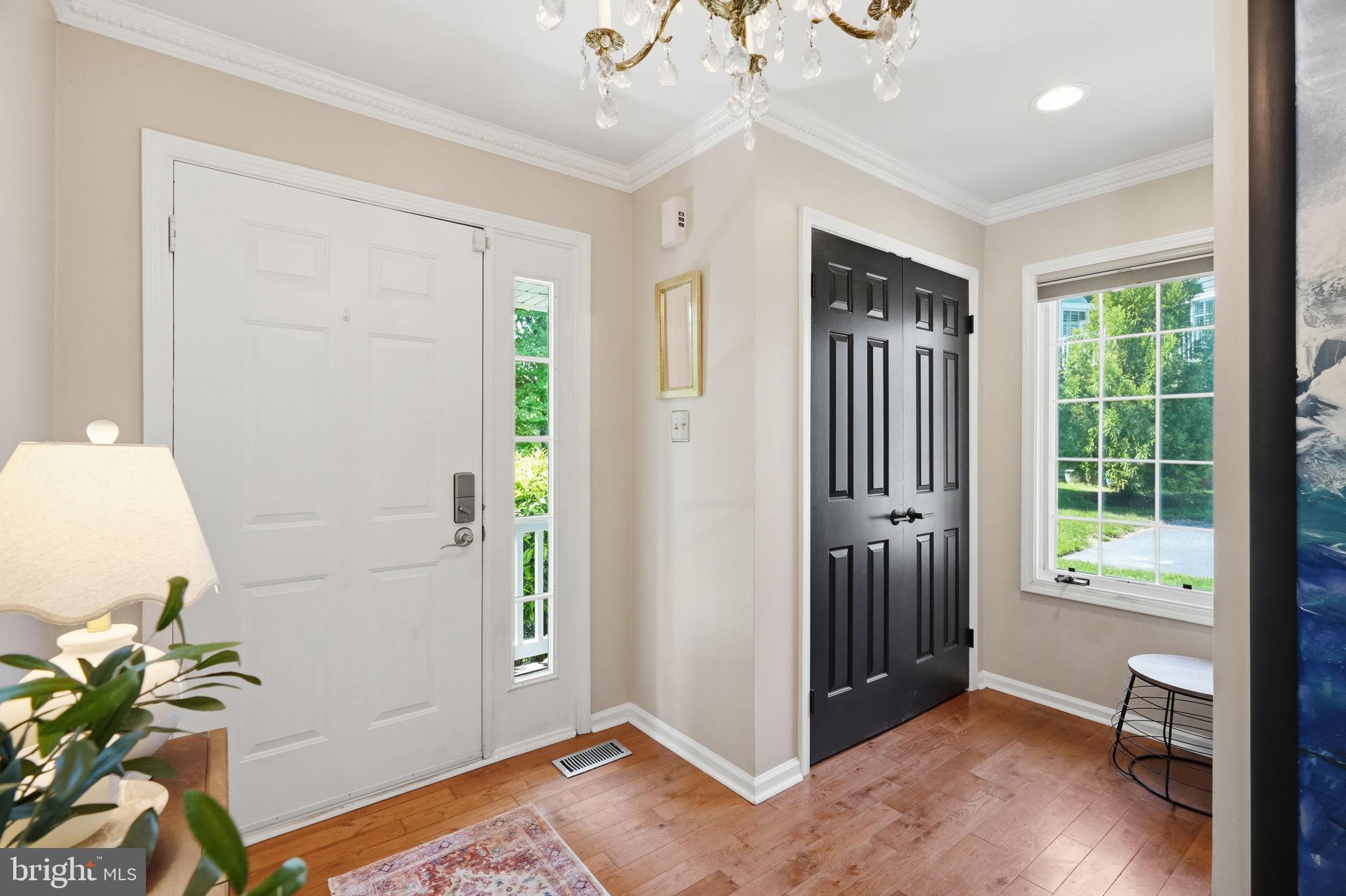 PONDS EDGE - Residential